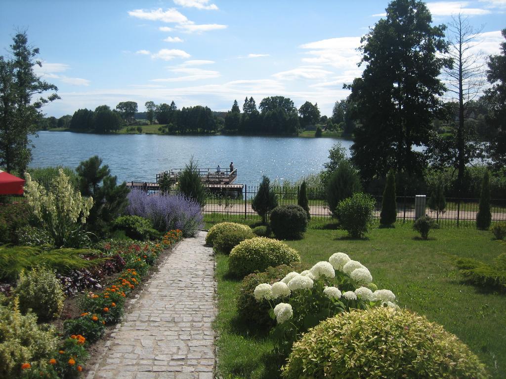 Bed and Breakfast Gosciniec Rycerski Paprotki Exterior foto