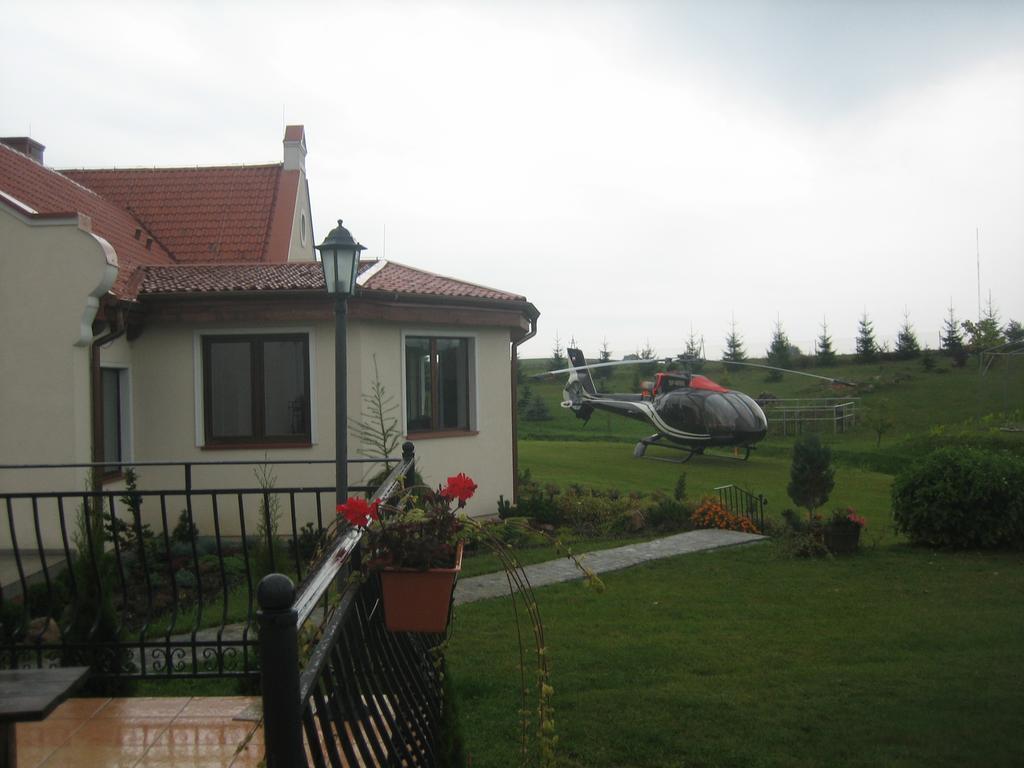Bed and Breakfast Gosciniec Rycerski Paprotki Exterior foto