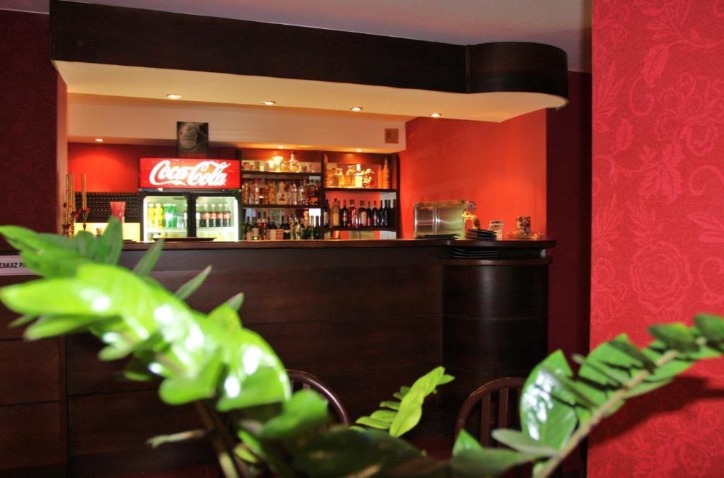 Bed and Breakfast Gosciniec Rycerski Paprotki Exterior foto